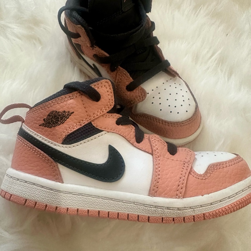Jordan Kids' Black and Pink Sneakers